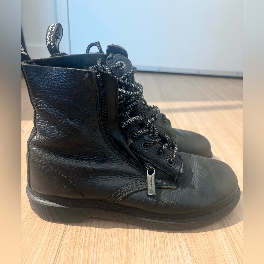 Dr.Martens Black Boots